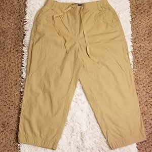 Karen Scott Sport Capri Pants Khaki Sz 4P